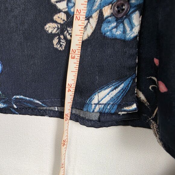 Free People Small Blouse Navy Floral Tie Neck Ruffle Sleeve Boho Chic Top - Picture 6 of 6